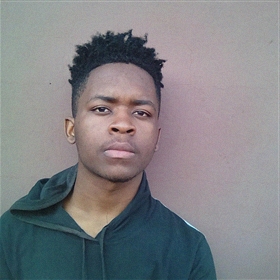 Tshepo Davious